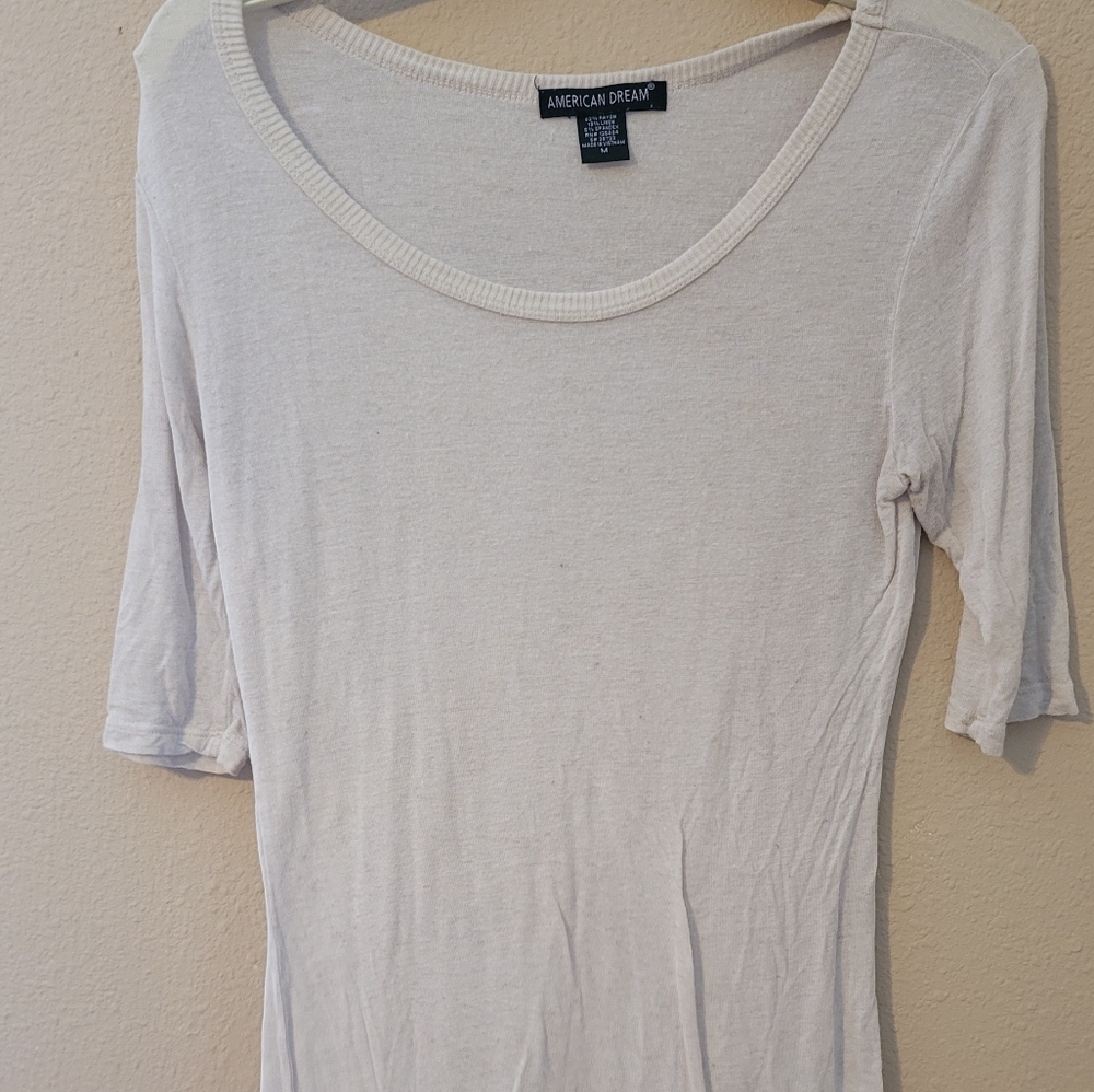 Quarter sleeve shirt